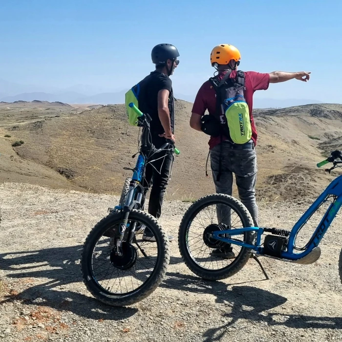 Découvrez le désert d’Agafay en trottinette électrique : Une Aventure Écologique et Passionnante - activities for rent in marrakech - RENTS.ma