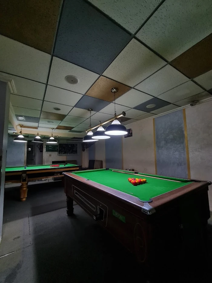 Gold Pool - billard tanger - billiard for rent in tangier - RENTS.ma