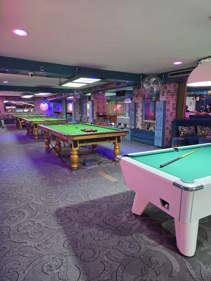 G-Pool - Pool hall in Marrakesh - billiard for rent in marrakech - RENTS.ma