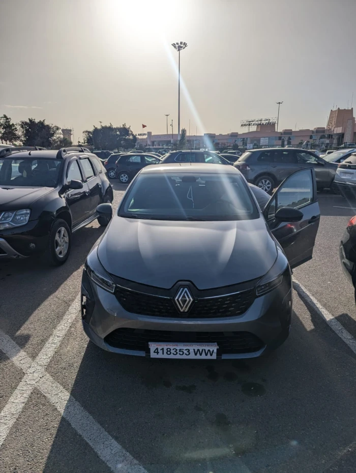 Location à Agadir – Renault Clio 5 - cars for rent on RENTS.ma