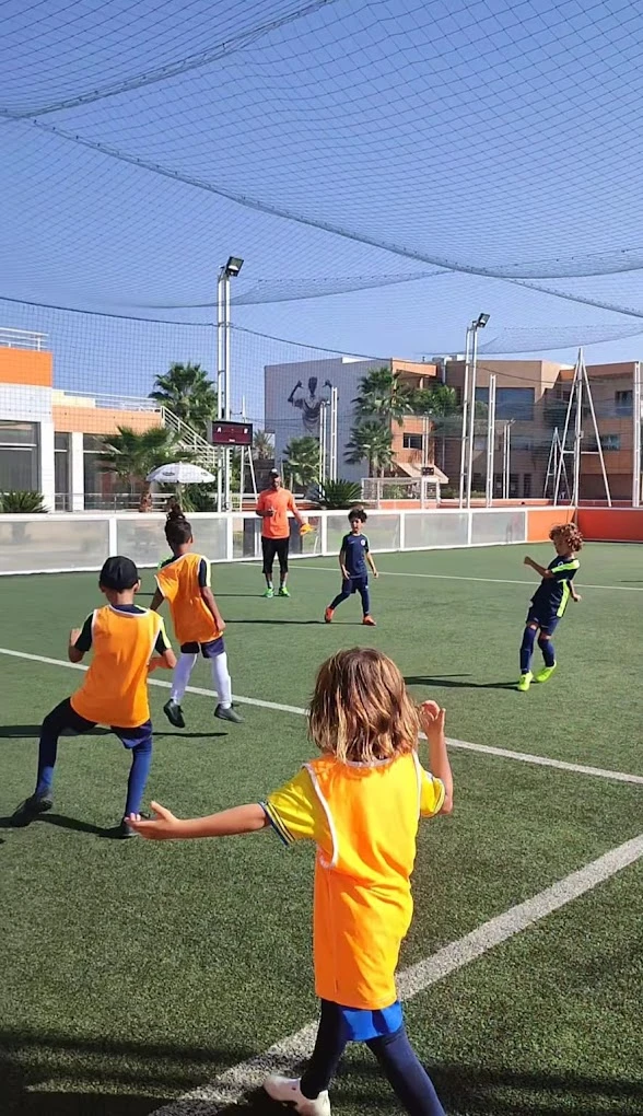 KICK OFF Academy Foot - Football club Marrakech - football for rent in marrakech - RENTS.ma