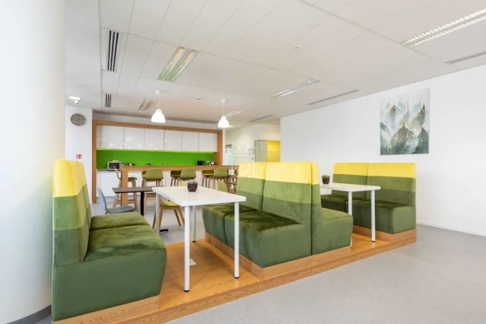 Coworking Space: Regus Ryad Centre in Rabat - offices for rent on RENTS.ma