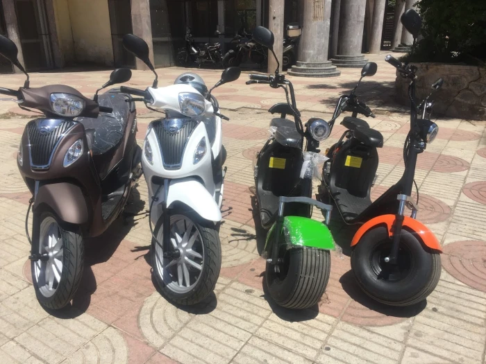 Vespa Plaza Marrakech - Scooters Rental - scooters for rent in marrakech - RENTS.ma