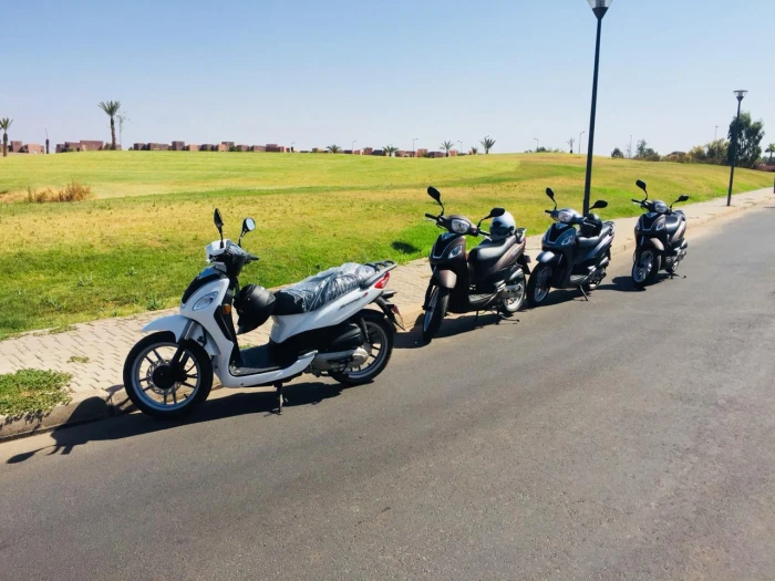 Vespa Plaza : location motos, scooters et vélos Vtt Marrakech - scooters for rent in marrakech - RENTS.ma