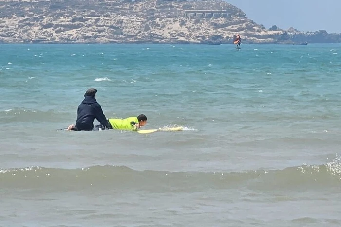 2 hours Essaouira Surfing Lesson - surf for rent in essaouira - RENTS.ma