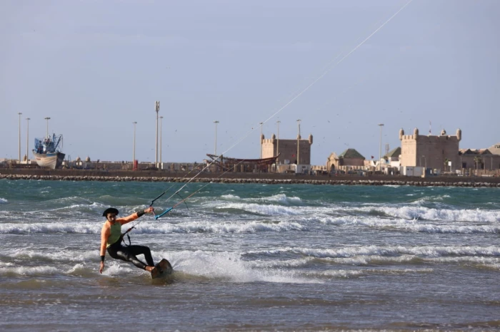 Kitesurf Day Trip - For All Levels in Essaouira - surf for rent in essaouira - RENTS.ma