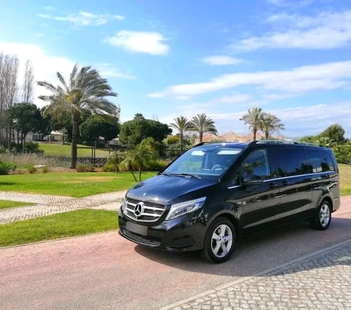 Transfert aéroport - Transportation service in Casablanca - transportation for rent in casablanca - RENTS.ma