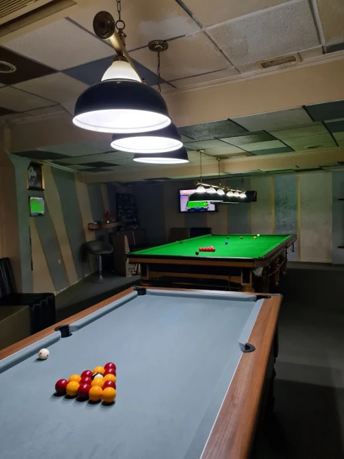 Gold Pool - billard tanger - billiard for rent in tangier - RENTS.ma