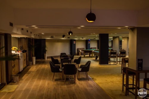 Salle de billard agadir La boule d'or Prestige - billiard for rent in agadir - RENTS.ma