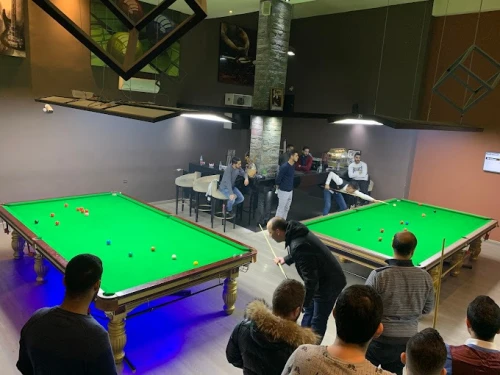 John Parris Club – Premium Pool Hall in Fes - billiard for rent in fes - RENTS.ma