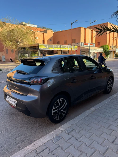 Location de voitures Ouarzazate - Peugeot 208 - cars for rent in ouarzazate - RENTS.ma