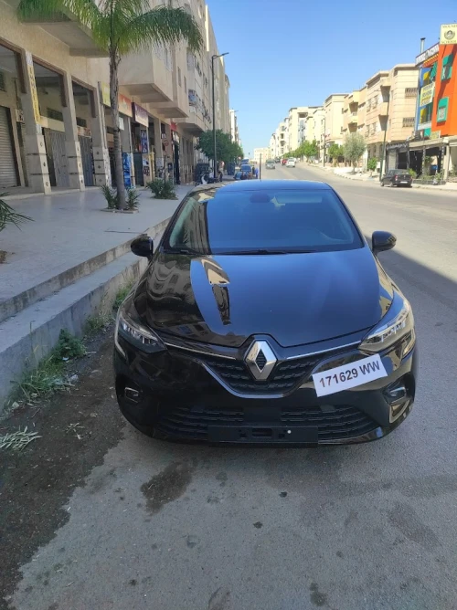 Sarah Carr - Car rental agency Fes - cars for rent in fes - RENTS.ma