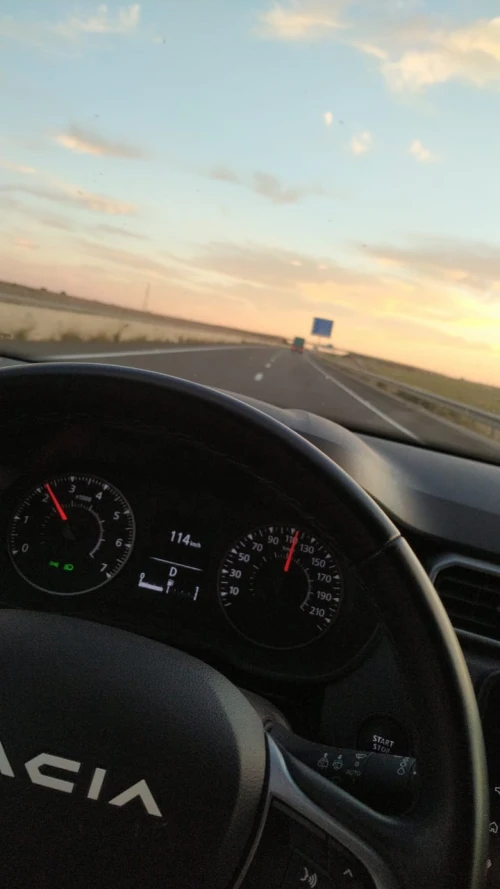 Dacia Duster automatique - cars for rent in marrakech - RENTS.ma
