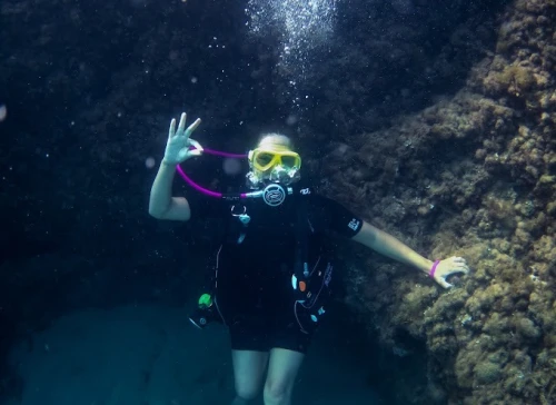 Alhoceima Scuba Trip - Plongée sous-marine - diving for rent in hoceima - RENTS.ma