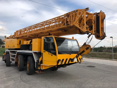 Grue Maroc - machinery rental casablanca - engins for rent in casablanca - RENTS.ma