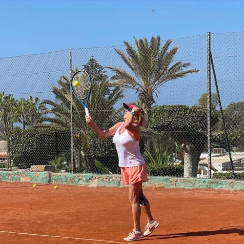Coach Tennis Professionnel - Agadir - tennis for rent in agadir - RENTS.ma