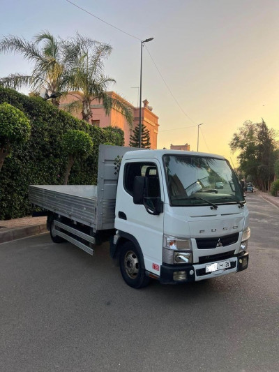 Camion Mitsubishi Fuso 2017 - trucks for rent in casablanca - RENTS.ma